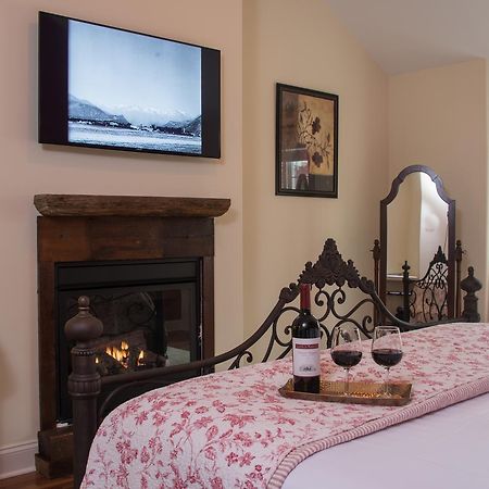 Caldwell House Bed And Breakfast Salisbury Mills Bagian luar foto