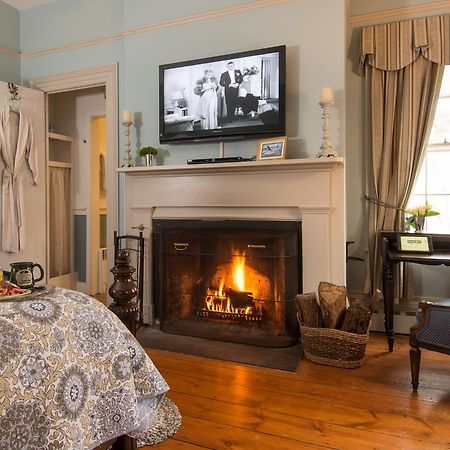 Caldwell House Bed And Breakfast Salisbury Mills Bagian luar foto