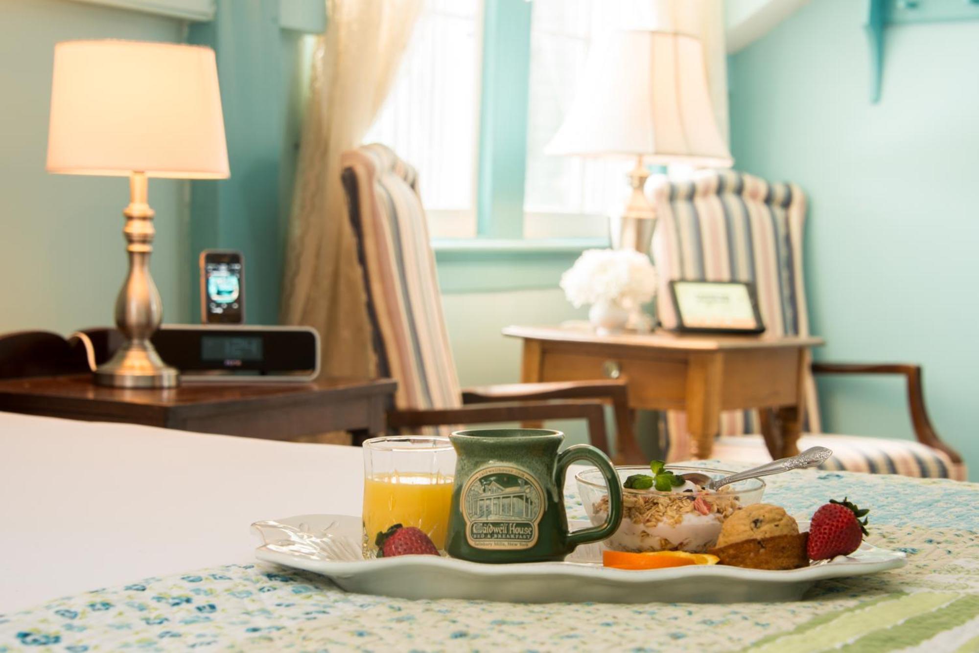 Caldwell House Bed And Breakfast Salisbury Mills Bagian luar foto